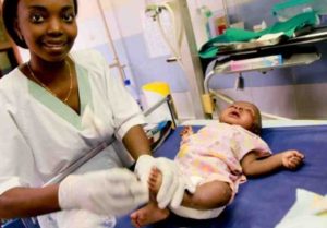 infirmière Monkole